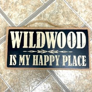 Hanging Wooden “WILDWOOD IS MY HAPPY PLACE” Sign